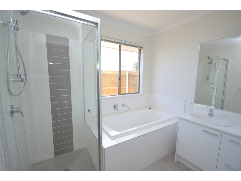 152 bushtucker Road, Berrinba QLD 4117
