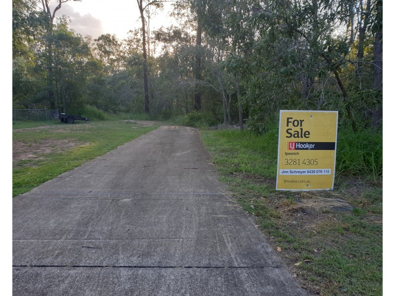 24 PINOT PLACE, Pine Mountain QLD 4306