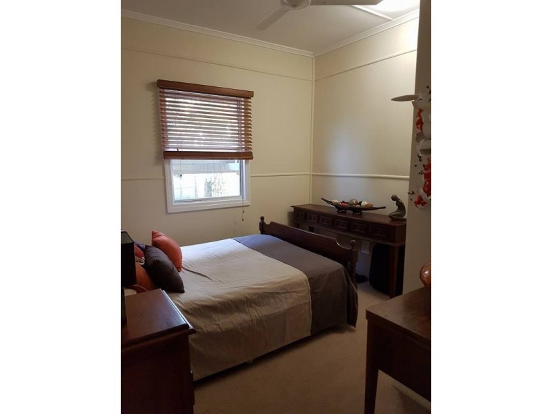 37 VINEYARD STREET, One Mile QLD 4305
