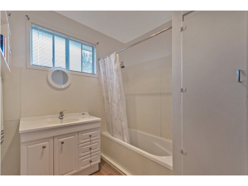 196 CASCADE STREET, Raceview QLD 4305