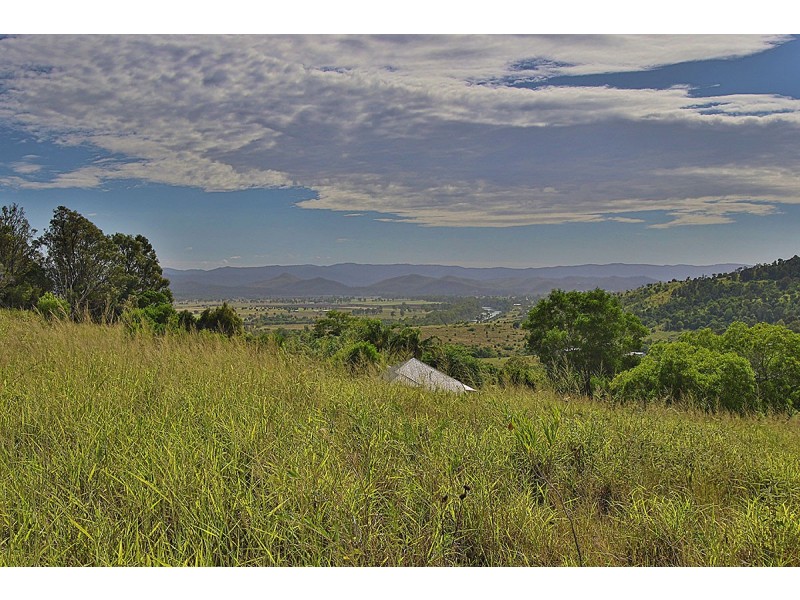 33 LOWOOD HILLS ROAD, Lowood QLD 4311