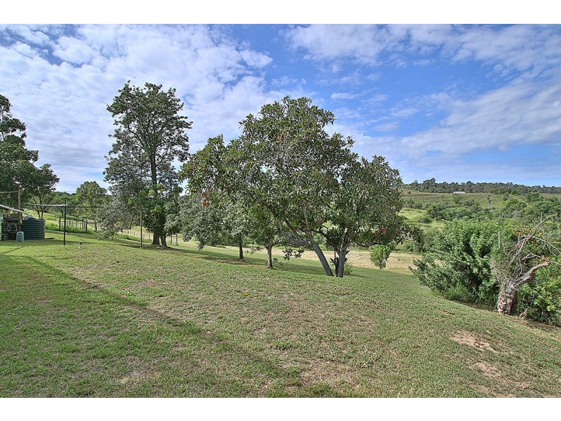 33 LOWOOD HILLS ROAD, Lowood QLD 4311