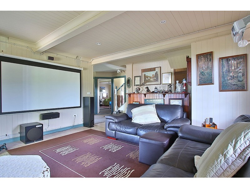 33 LOWOOD HILLS ROAD, Lowood QLD 4311
