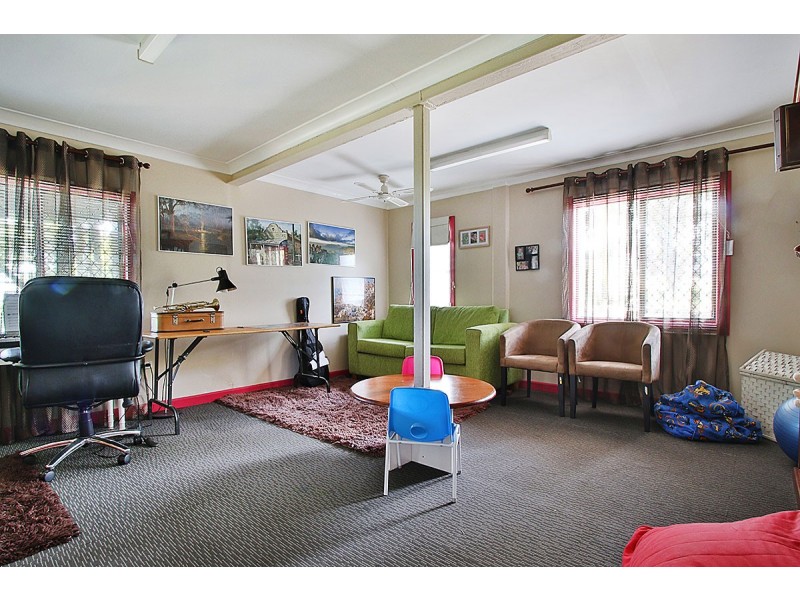 33 LOWOOD HILLS ROAD, Lowood QLD 4311