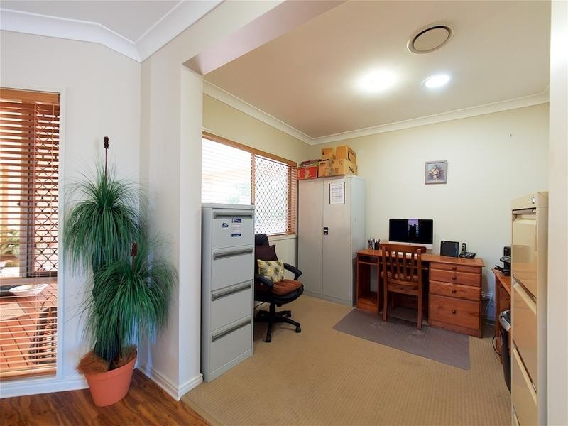 8 EMERSON CRESCENT, Brassall QLD 4305