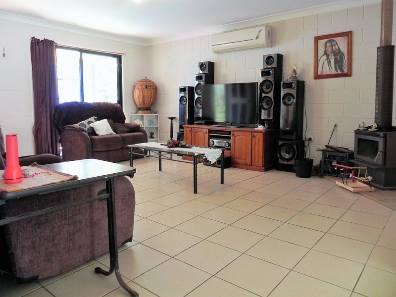 39 LAKE STREET, Atkinsons Dam QLD 4311