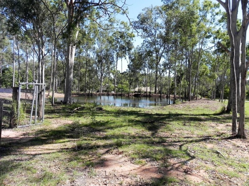 39 LAKE STREET, Atkinsons Dam QLD 4311