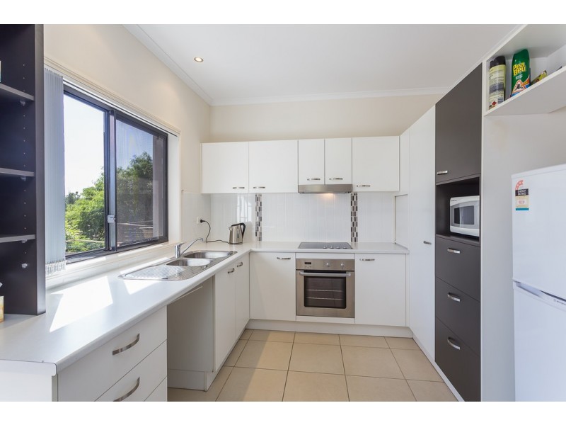 2/52 Golden Crest Pl, Bellbowrie QLD 4070