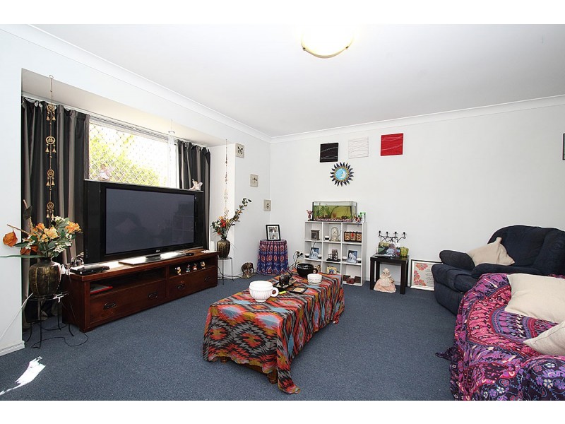 6 WIRRAWAY COURT, Brassall QLD 4305