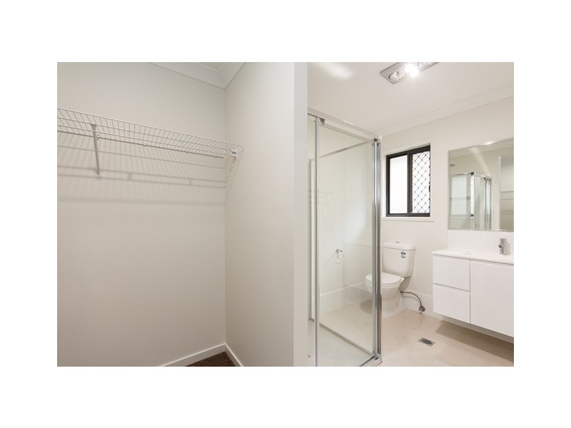 4 Don Street, Deebing Heights QLD 4306