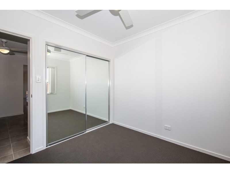 33 BARAKULA STREET, South Ripley QLD 4306