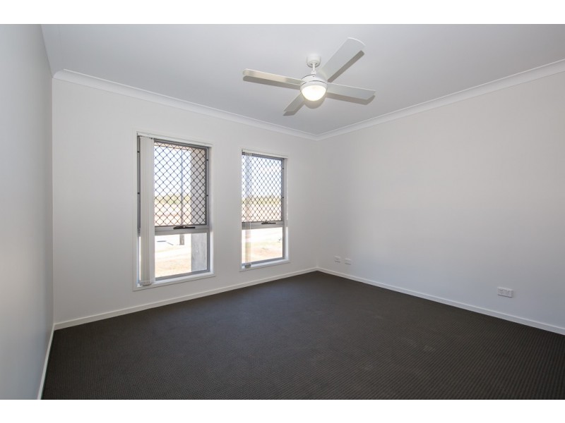 33 BARAKULA STREET, South Ripley QLD 4306