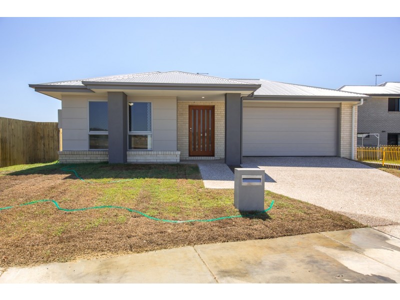 33 BARAKULA STREET, South Ripley QLD 4306