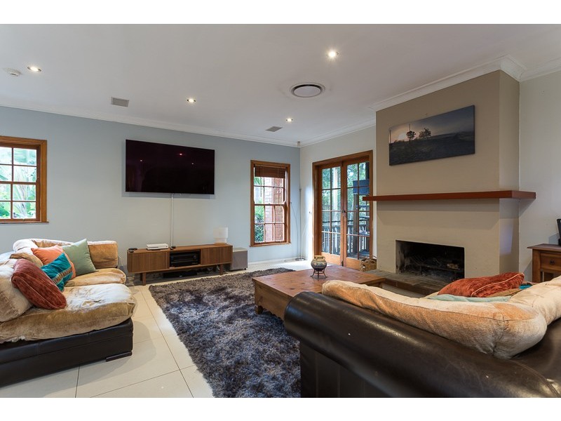 32 STRATFORD STREET, Moggill QLD 4070