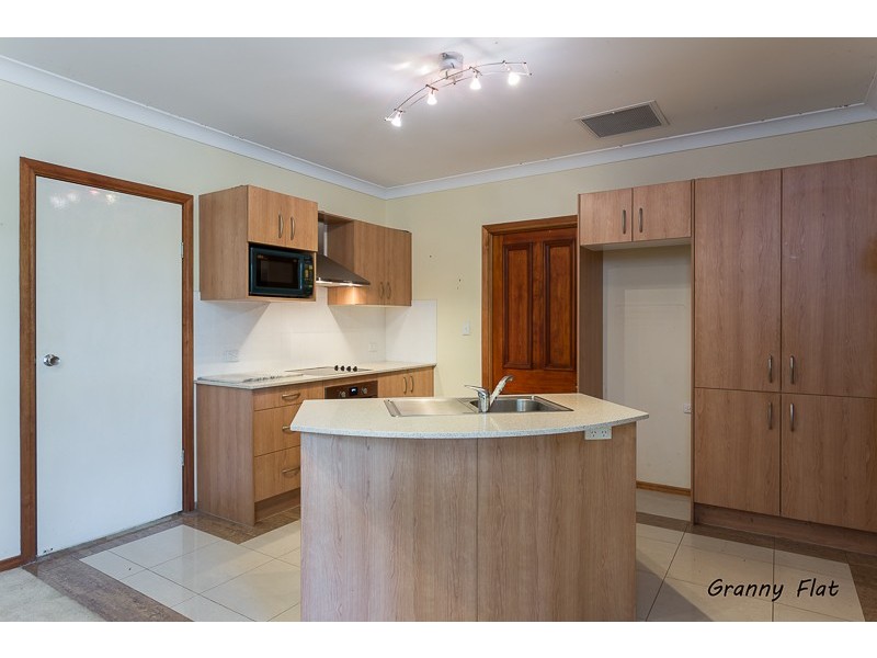 32 STRATFORD STREET, Moggill QLD 4070