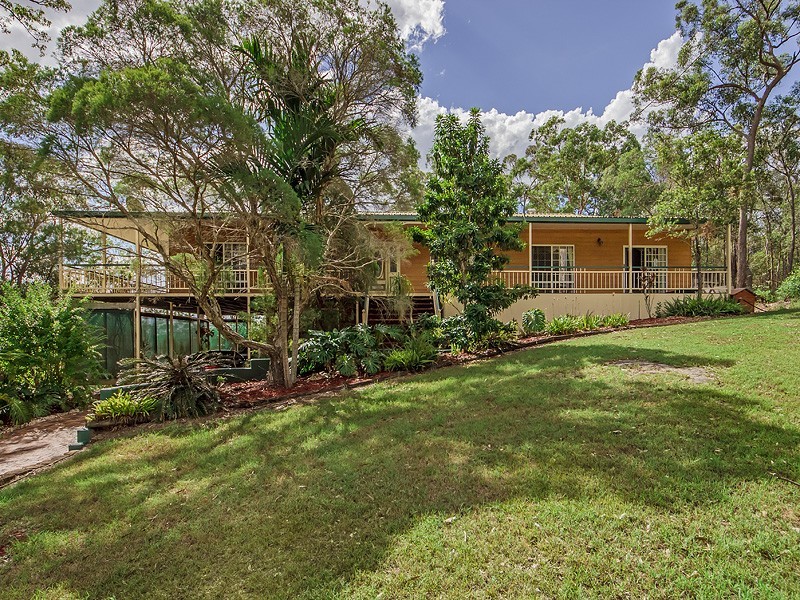 126 JAMES ROAD, Pine Mountain QLD 4306