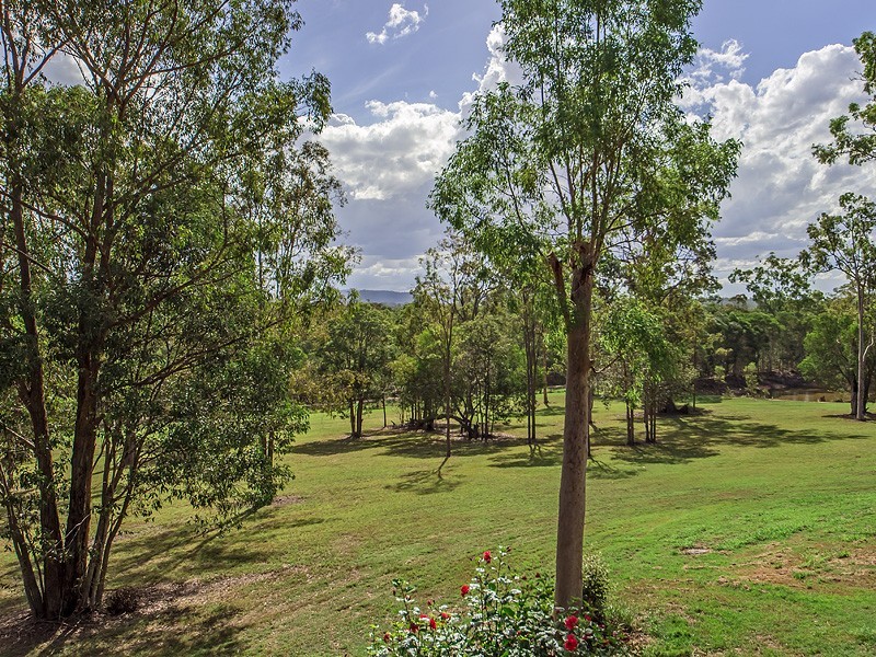 126 JAMES ROAD, Pine Mountain QLD 4306