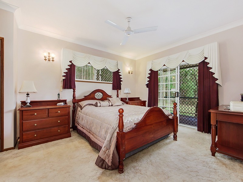 126 JAMES ROAD, Pine Mountain QLD 4306