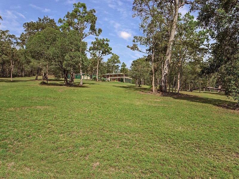 126 JAMES ROAD, Pine Mountain QLD 4306