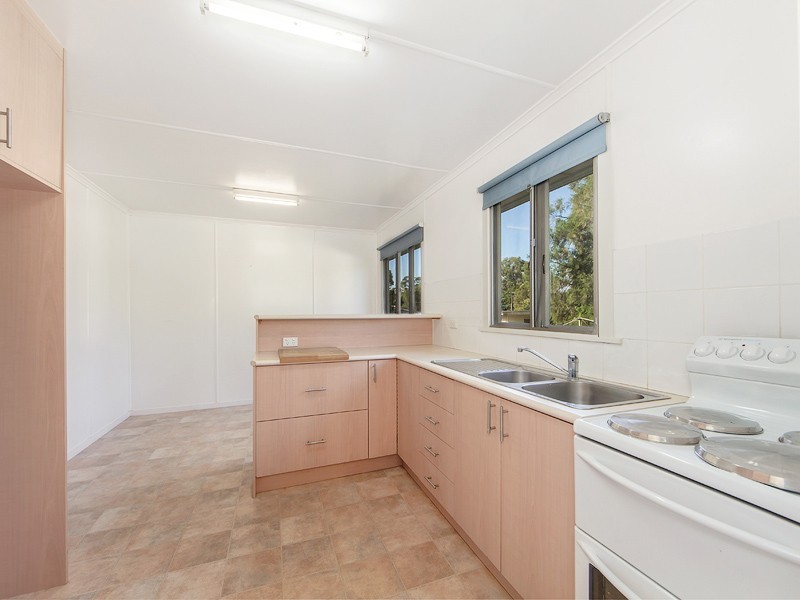 9 LESLIE STREET, East Ipswich QLD 4305