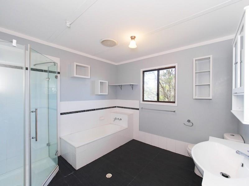 109 Annette Road, Lowood QLD 4311