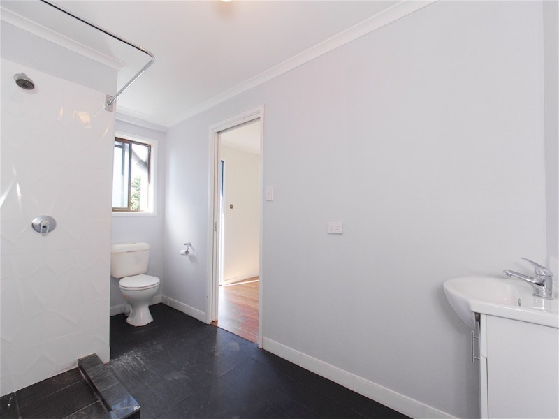 109 Annette Road, Lowood QLD 4311