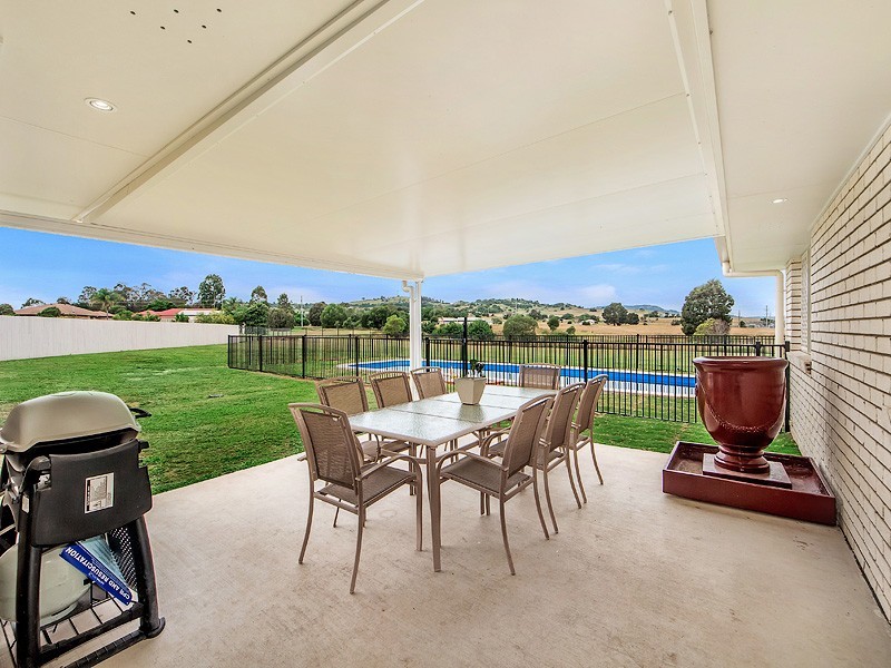 72 PAT SLATTERY PLACE, Lowood QLD 4311