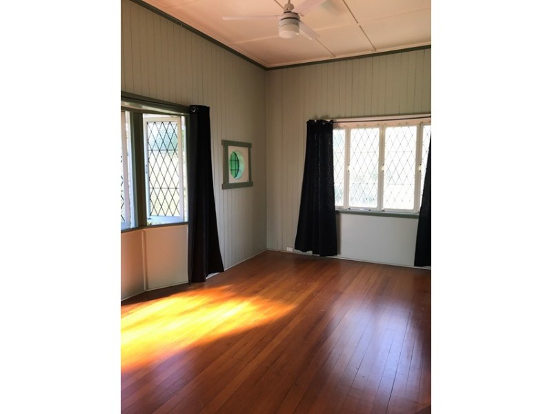 59 Brodzig Street, Chuwar QLD 4306