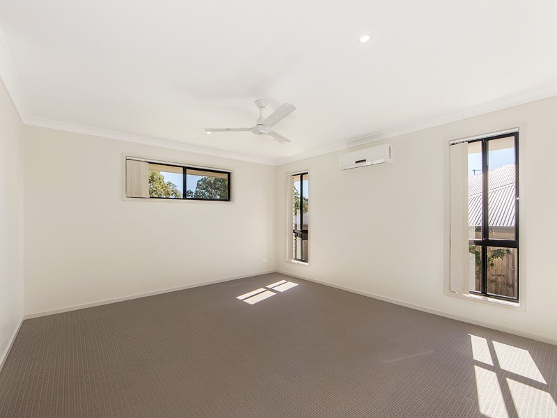 8 Whistler Place, Moggill QLD 4070