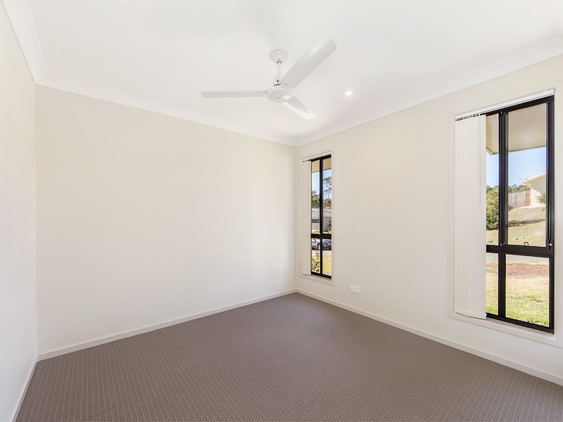 8 Whistler Place, Moggill QLD 4070