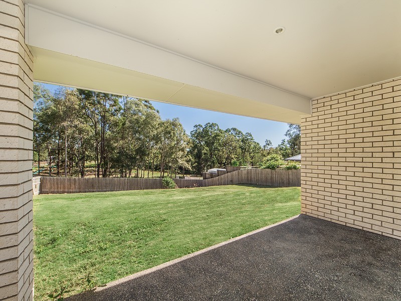 8 Whistler Place, Moggill QLD 4070