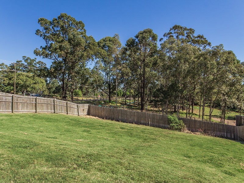 8 Whistler Place, Moggill QLD 4070