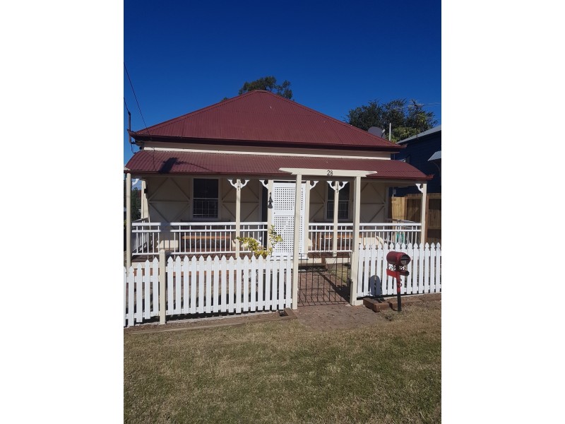 28 Park Street, Ipswich QLD 4305