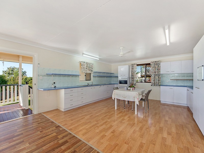 286 Warwick Rd, Churchill QLD 4305