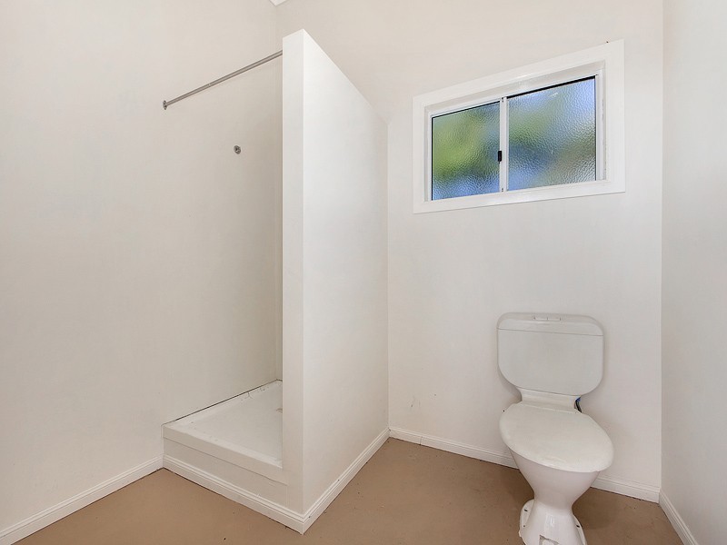 286 Warwick Rd, Churchill QLD 4305