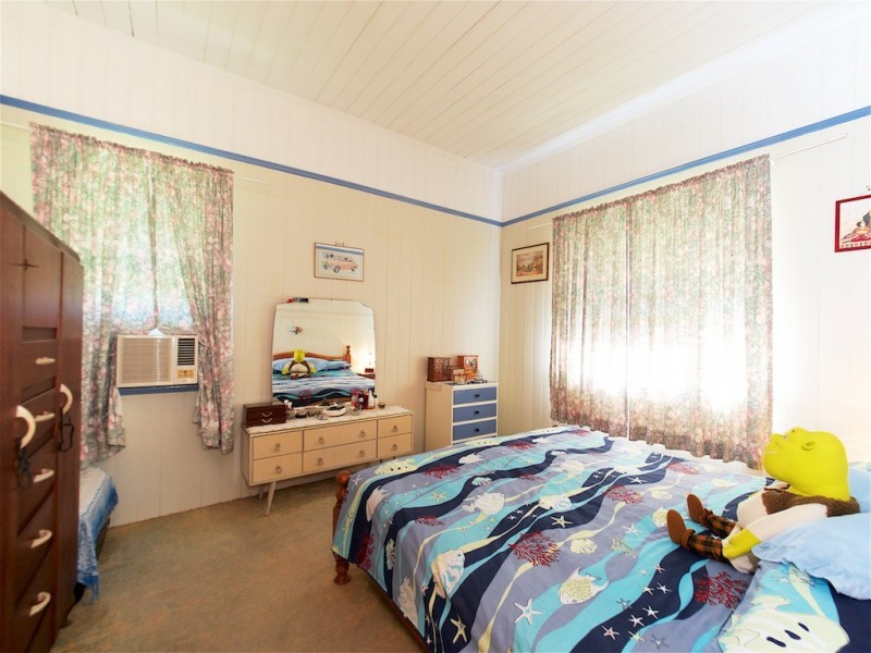 24 Haslingden Road, Lockyer Waters QLD 4311