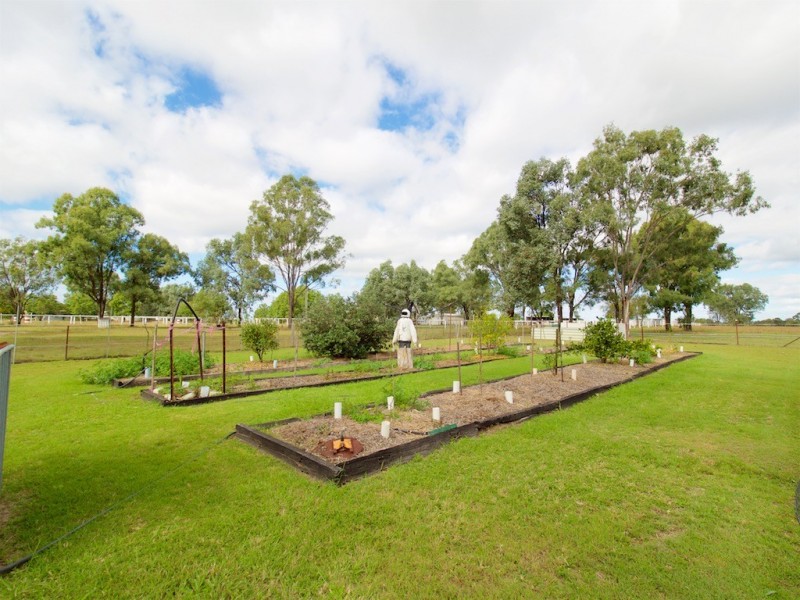 24 Haslingden Road, Lockyer Waters QLD 4311