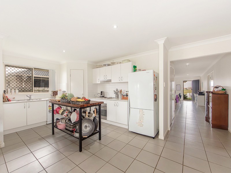 10 Sea Eagle Dr, Lowood QLD 4311