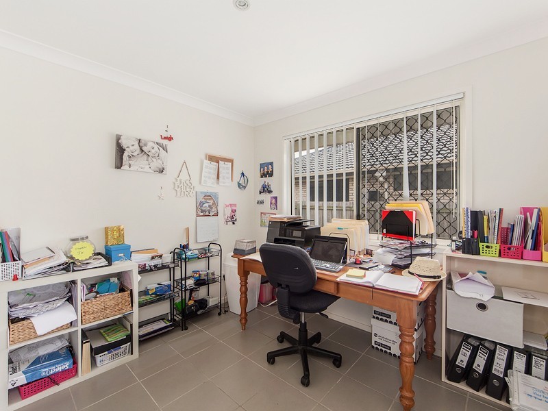 10 Sea Eagle Dr, Lowood QLD 4311