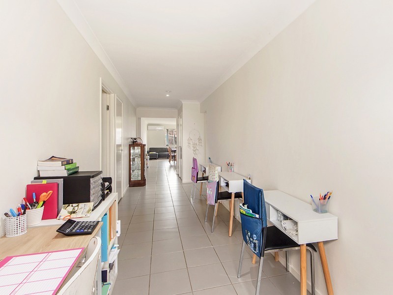 10 Sea Eagle Dr, Lowood QLD 4311