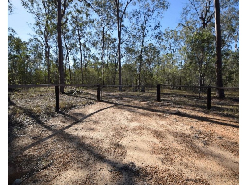 212 Wattle Rd, Coominya QLD 4311