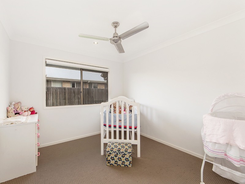 24 Peregrine Dr, Lowood QLD 4311