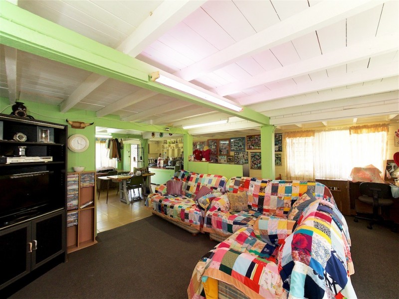 24 Haslingden Road, Lockyer Waters QLD 4311