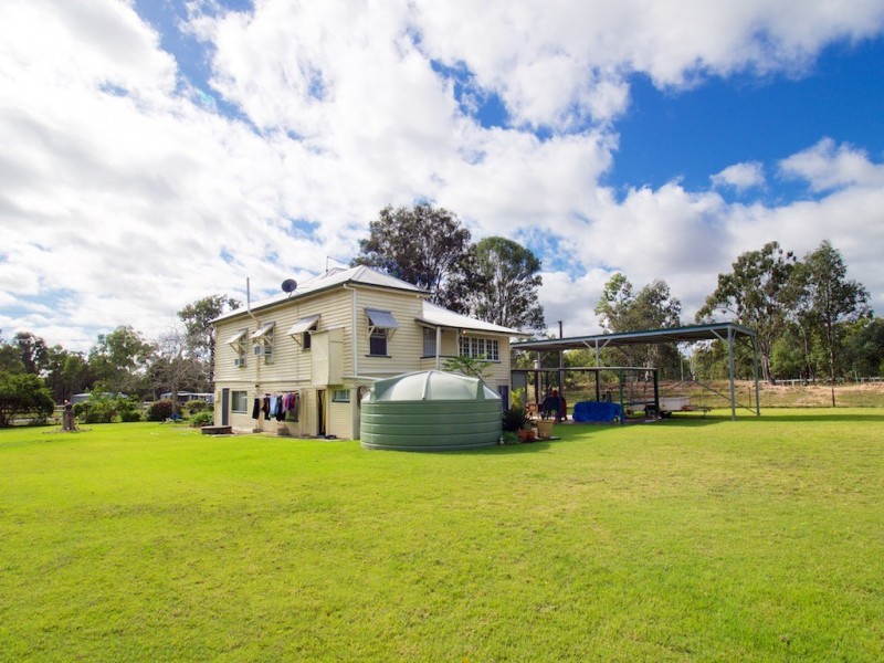 24 Haslingden Road, Lockyer Waters QLD 4311