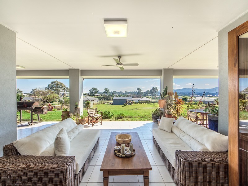 2 Freshwater Place, Karalee QLD 4306