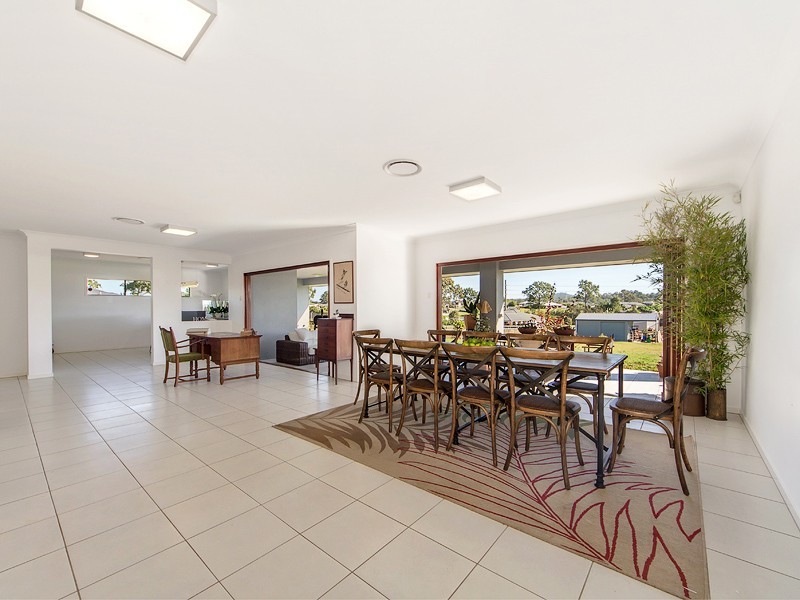 2 Freshwater Place, Karalee QLD 4306