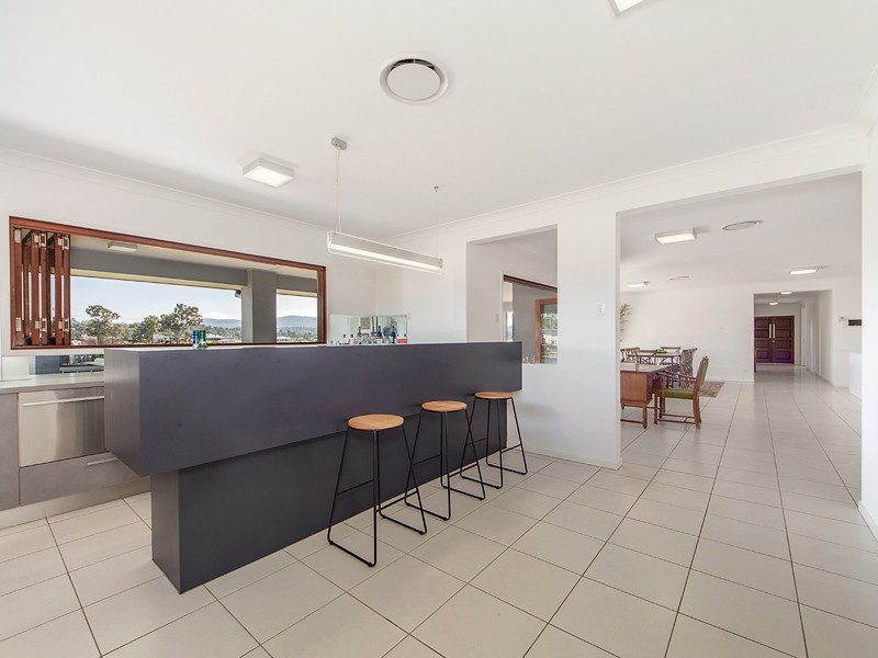 2 Freshwater Place, Karalee QLD 4306