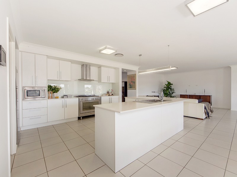 2 Freshwater Place, Karalee QLD 4306
