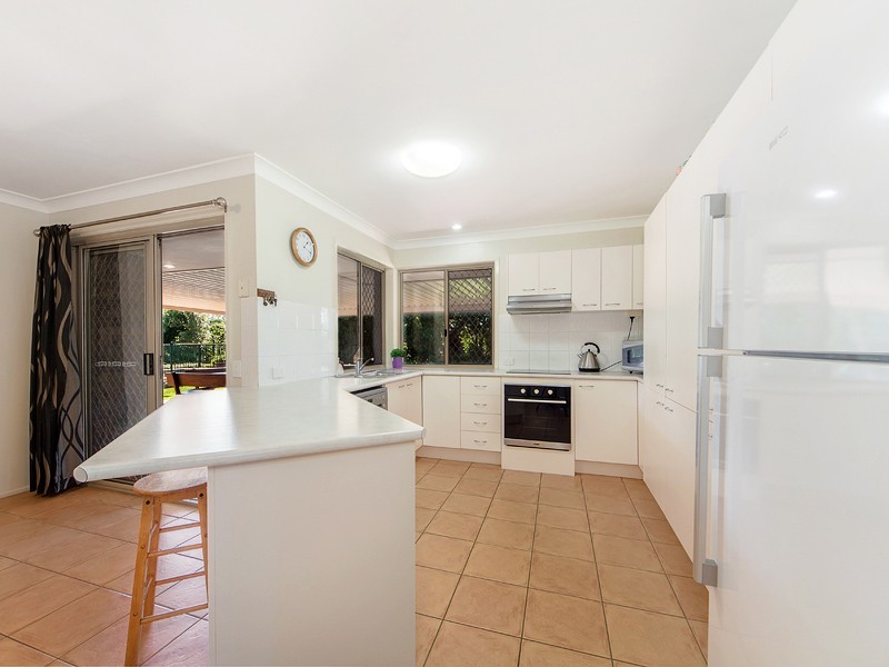 200 Lockyer View Road, Wivenhoe Pocket QLD 4306