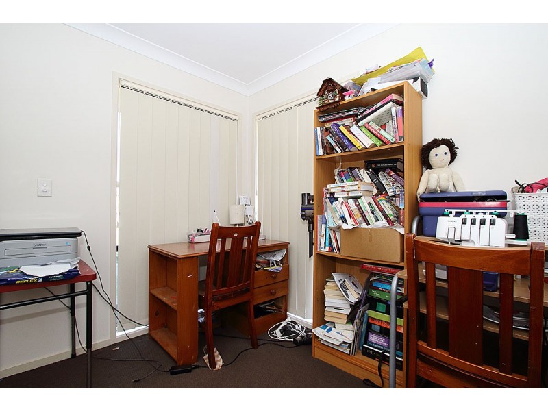 61 Vivian Hancock Dr, North Booval QLD 4304